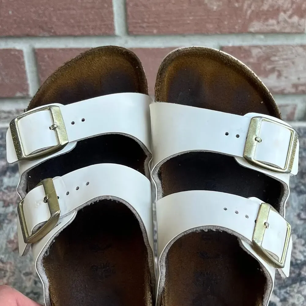 Birkenstock Arizona Kids White Sandals / EU 29 US Kids 11 11.5 / Gold Buckle